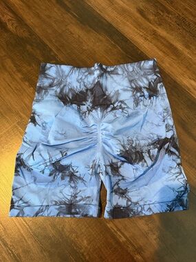 Tie-Dye High-Waist Bike Shorts - Blue & Black